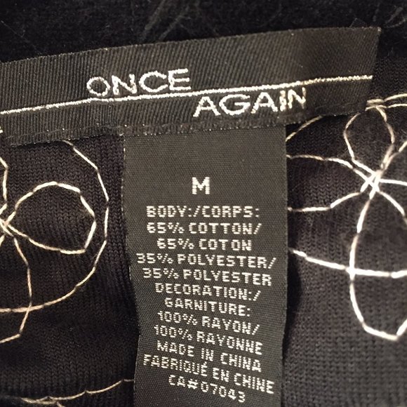 Velour tunic w/ white ribbon detail (M) - Picture 10 of 10